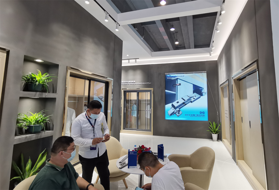 2022中国广州国际家具生产设备及配料展览会
